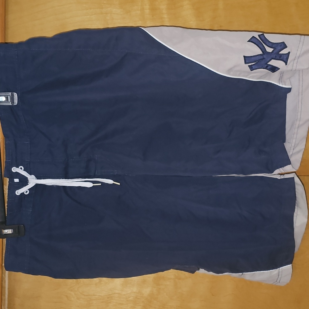 Yankees swim trunks